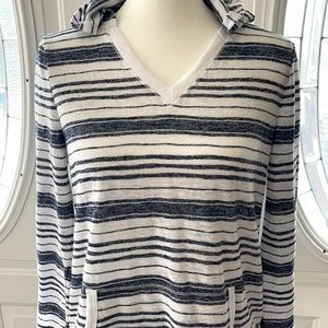 Sweatshirt blue and white